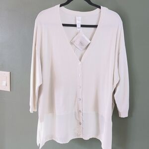 Wynne Layers NWT 1X Button Down Cream V Cardigan 3/4 Sleeve Sheer Detail